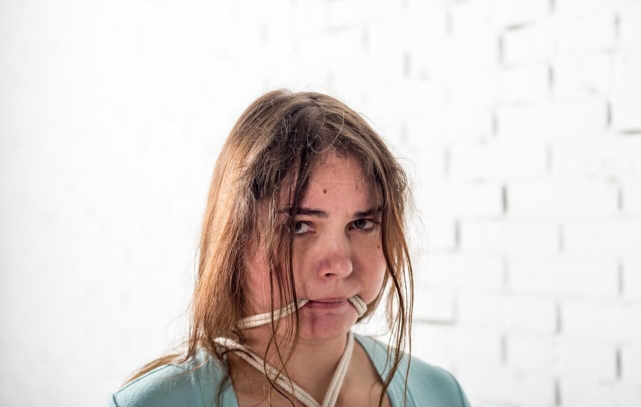 Natasha Jeune et Belle Grasse Dodue à Eduquer