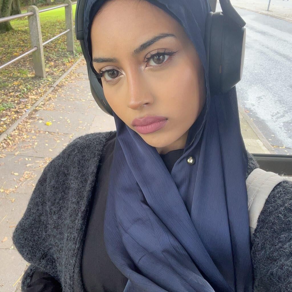 Hijabis caliente