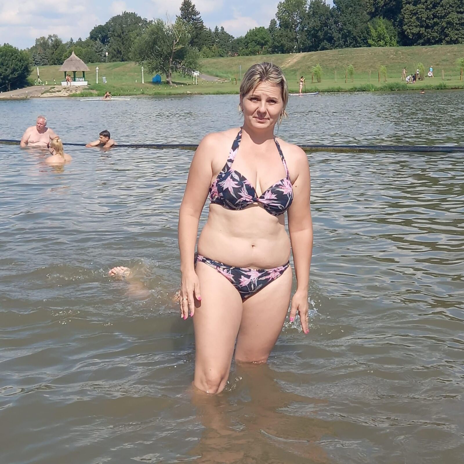 Sexy Hungry Lady