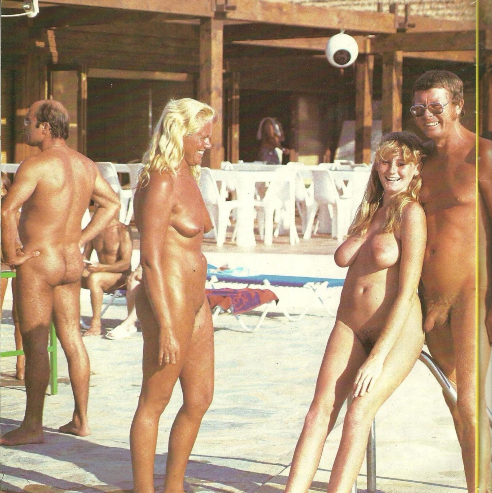 Nudes sur la plage