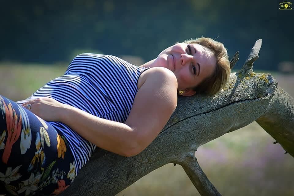 Sexy Hungry Lady