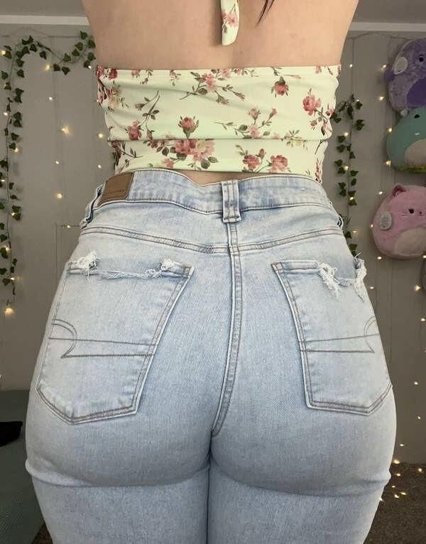 Apenas bunda: bundas femininas em jeans