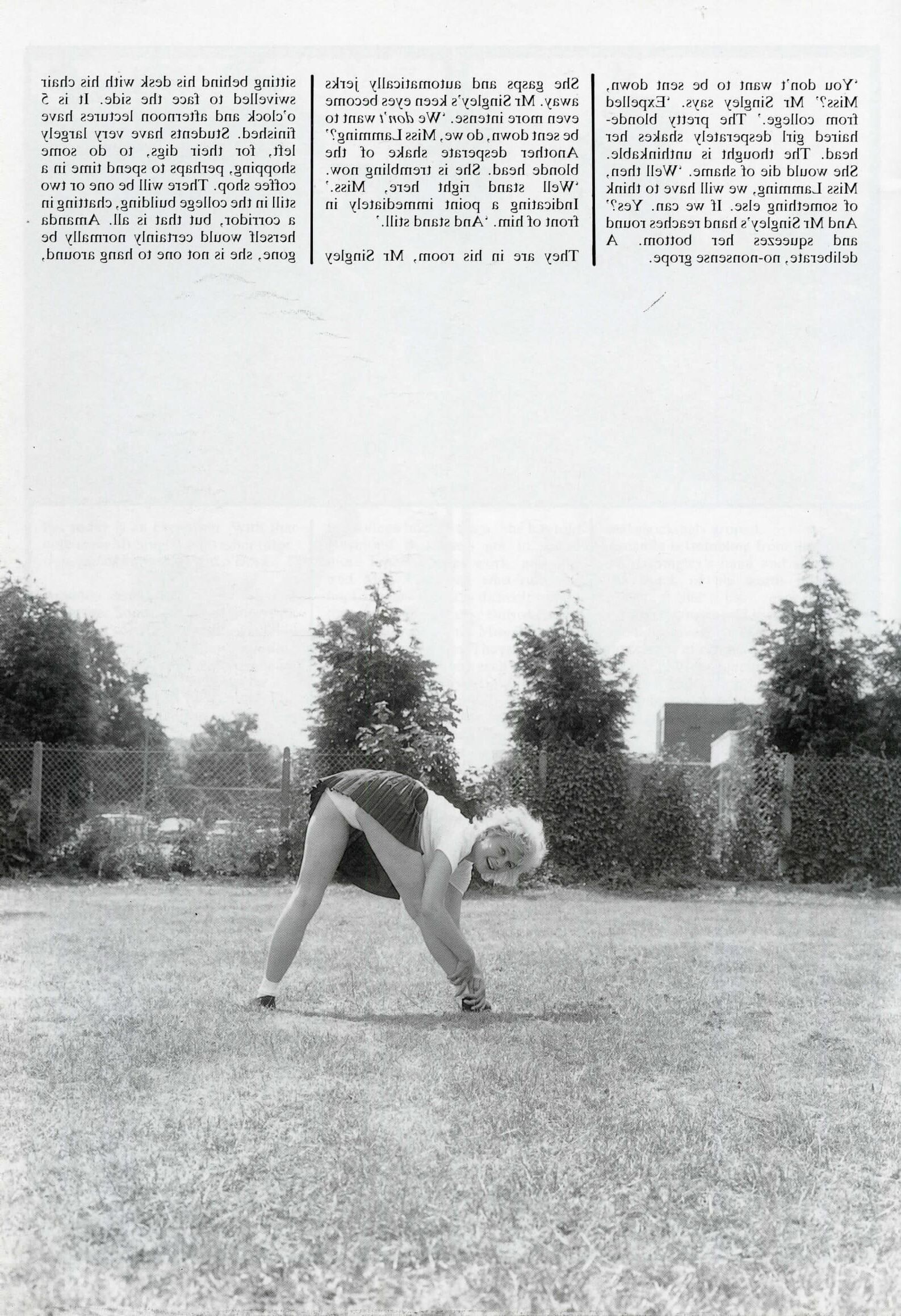 Retro Spanking Blushes Issue completo