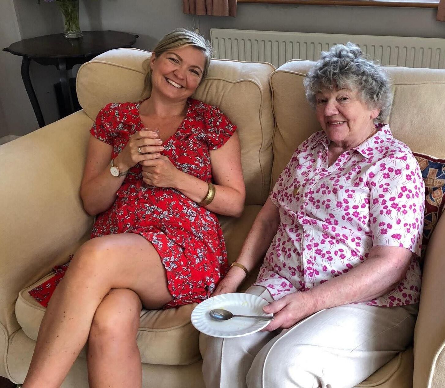 UK Sluts matures to enjoy