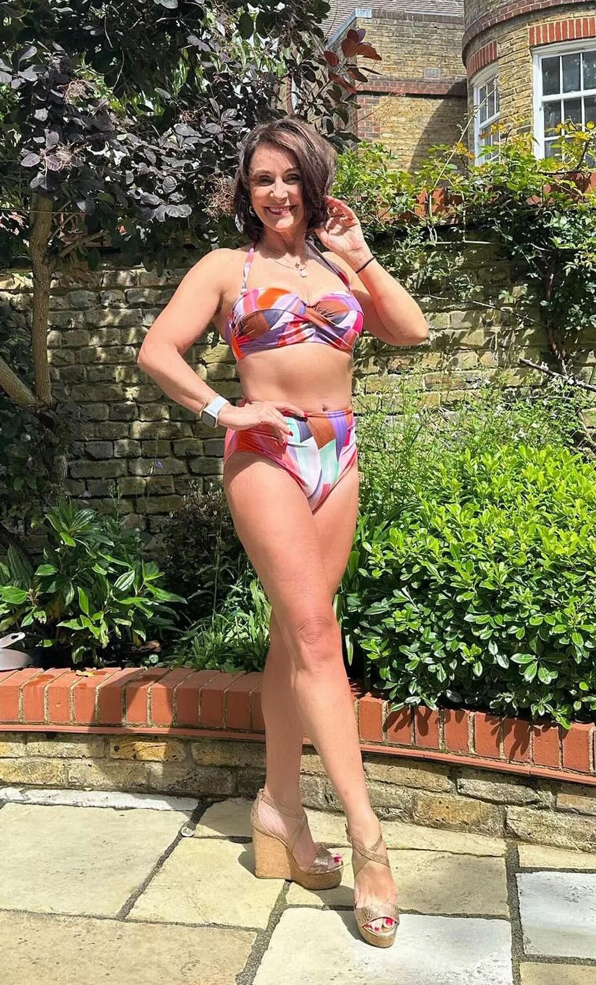 Matures and Grannies in Swimsuits 