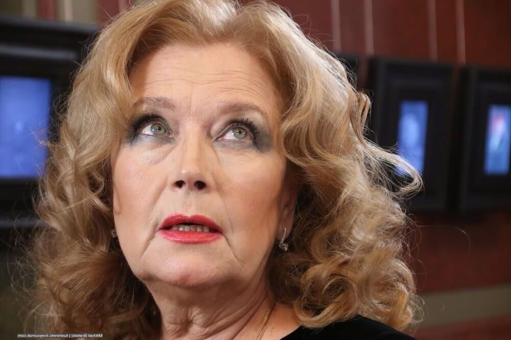 Beautiful Granny and Mature Faces 