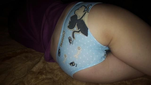 Polaco flaco maja en Cat Undies nn