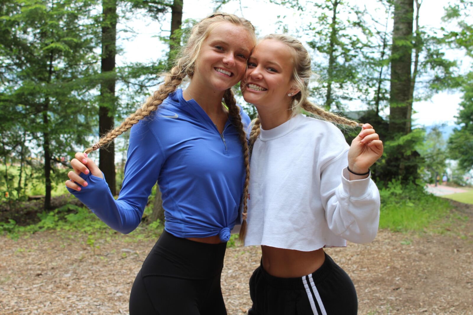 ....,,,,,,,,TIT TO TIT CUDDLING TEENS....,,... 