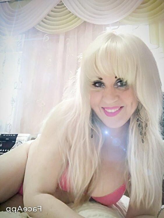 Grannies and MILFS in Lingerie 