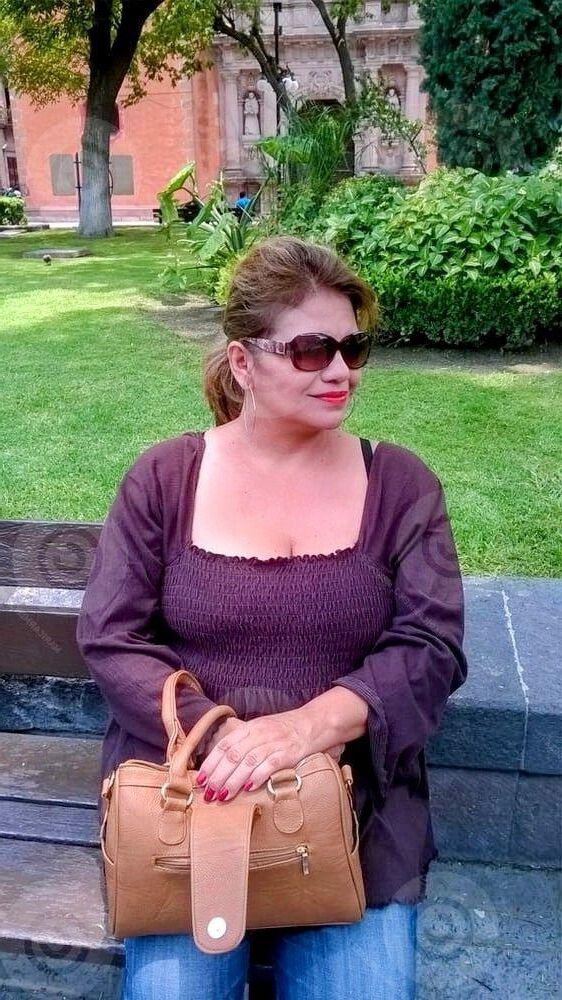 Sexy Mexican Mom