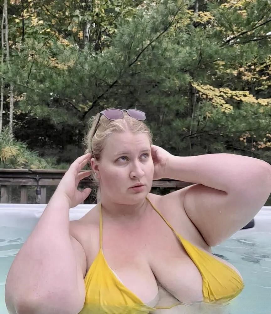 Core Big Ass Boobs Blonde BBW Girl Mixed Hot Photos