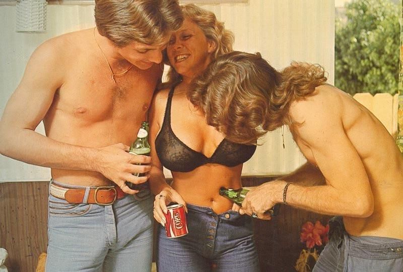 Retro Gold Dawn Knudsen \'s Big Tit Queen