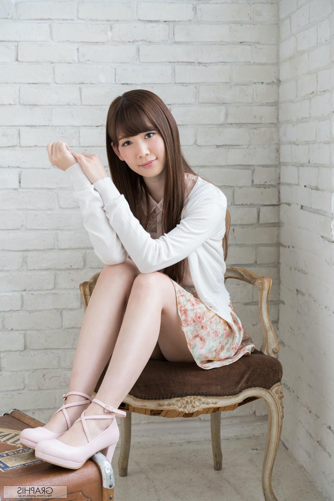 Tsumugi Akari Graphis akari彼女の人生で1日