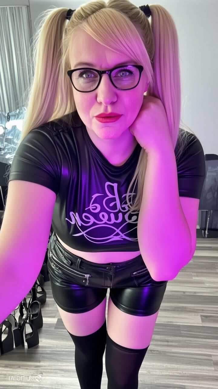 Chica de Ai caliente sandra