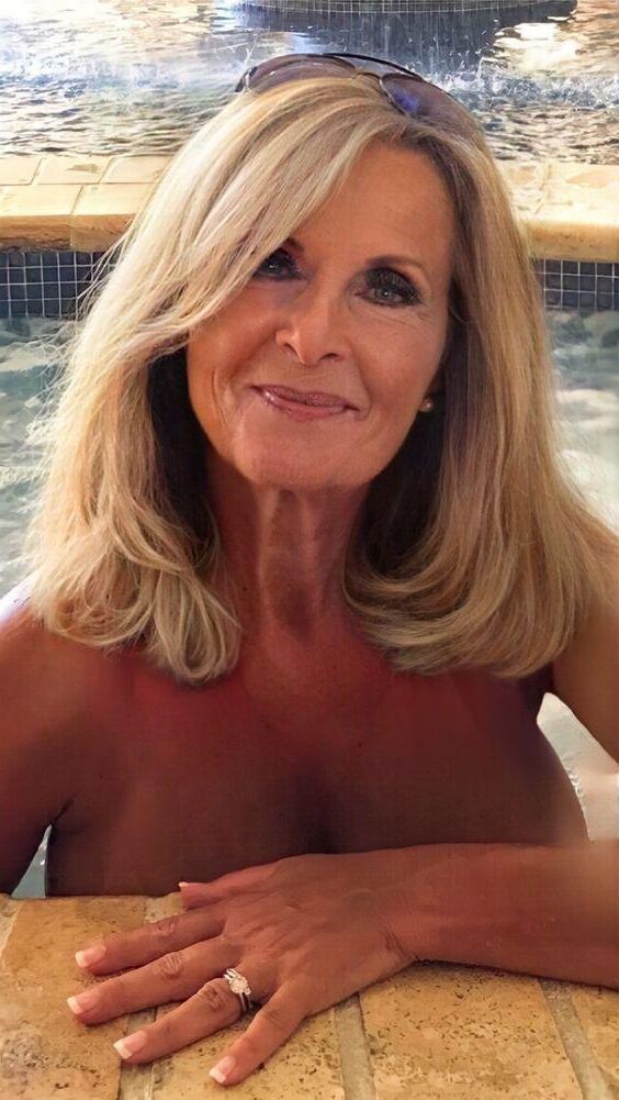 Beautiful Granny and Mature Faces 