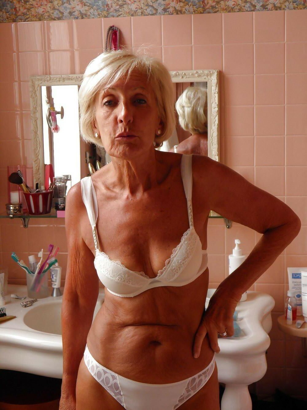 Grannies and MILFS in Lingerie 