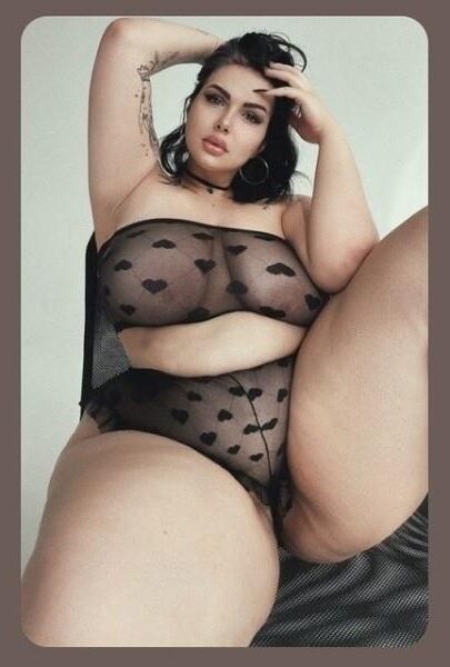 Frida et Lisa Hott et Sexy Big Beautiful Femmes