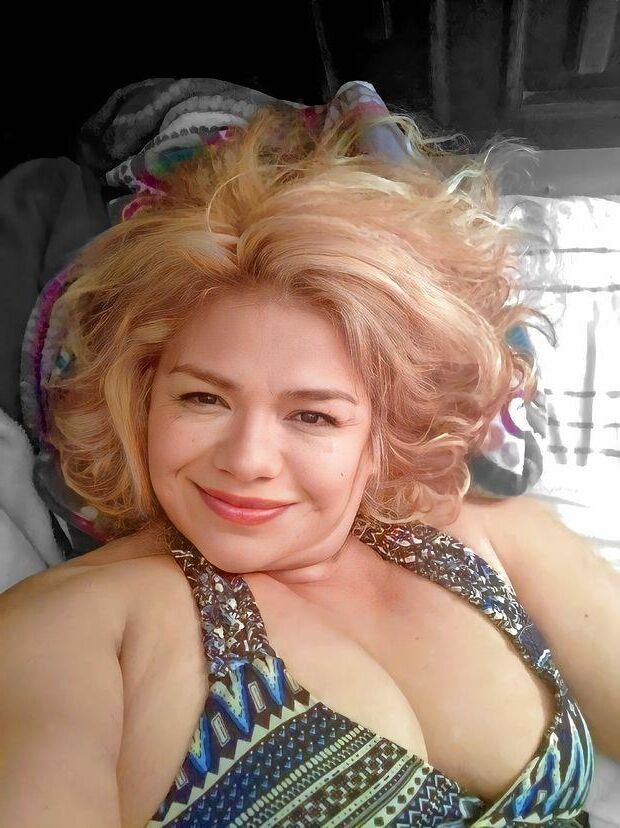Sexy Mexican Mom