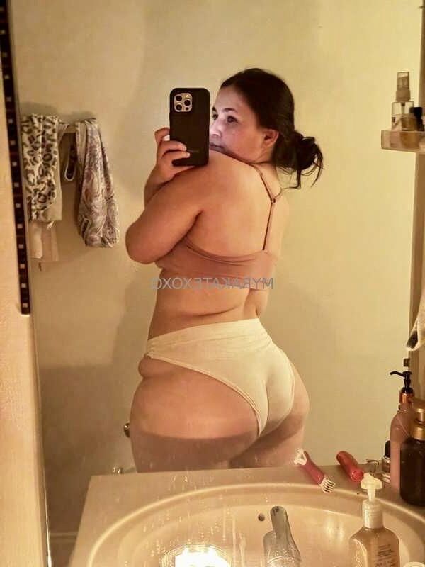 Myra Big Ass Big Tits bbw sexy brünette Mädchen gemischte heiße Fotos
