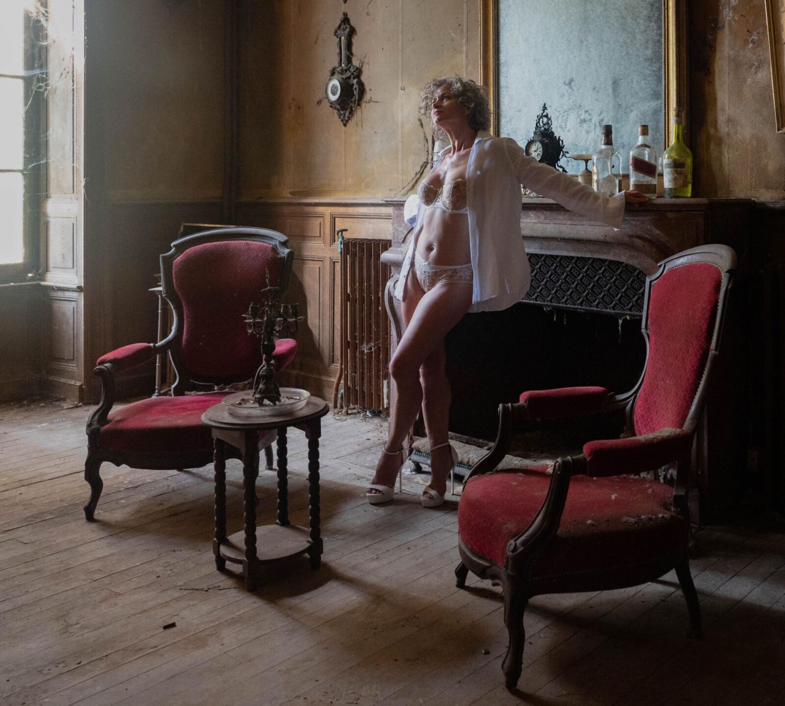 Reife Frauen und Huren für Sex gekleidet
