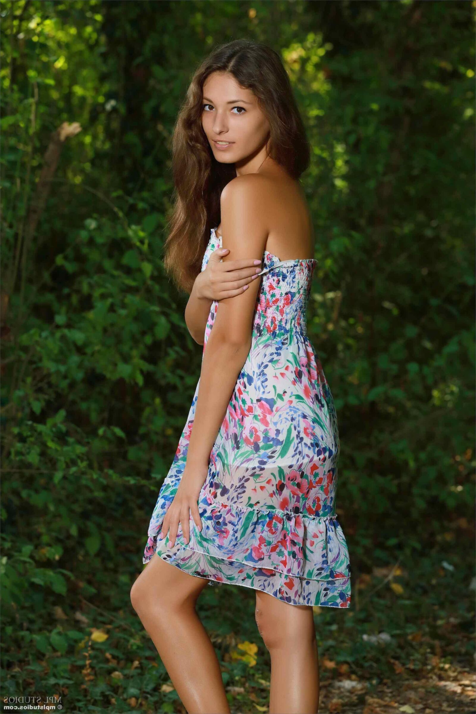 Mplstudios Hailey Der Waldweg