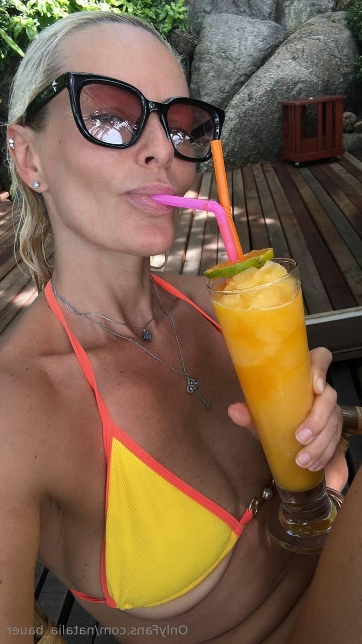 Natasha sexy beleza tesão loira Milf Fotos quentes mistas