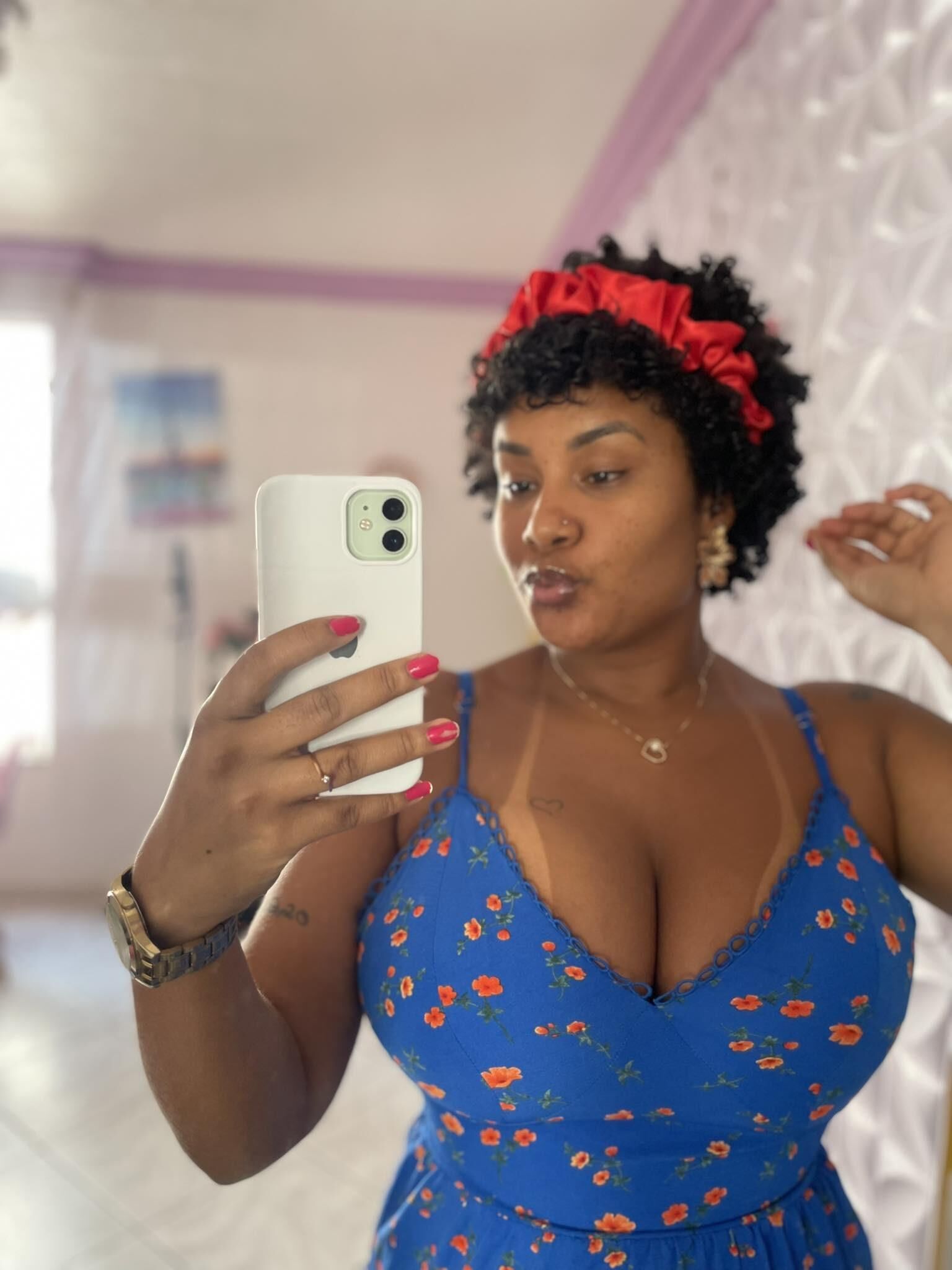 Livia brasileño grandes tetas