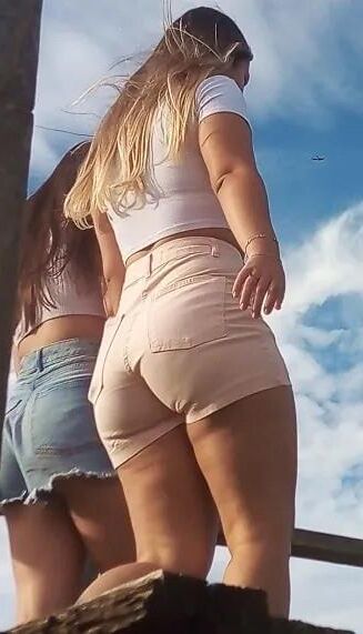 Ehrliche Arsch Jeans