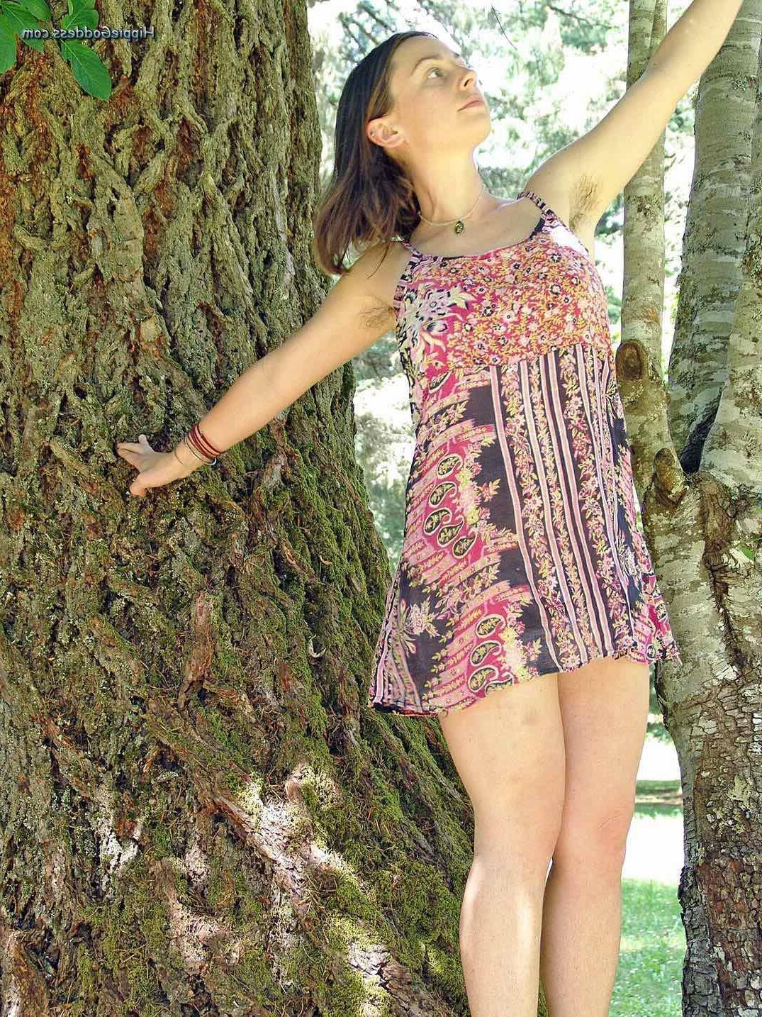 Hippiegoddess Jade Kneting en el parque