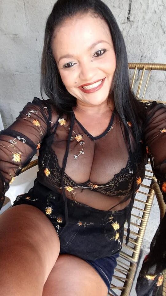 Veridiana brasileño Big Boobs nn