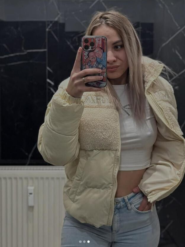 Serbischer Zigeuner Teen mit starkem Arsch Teil II