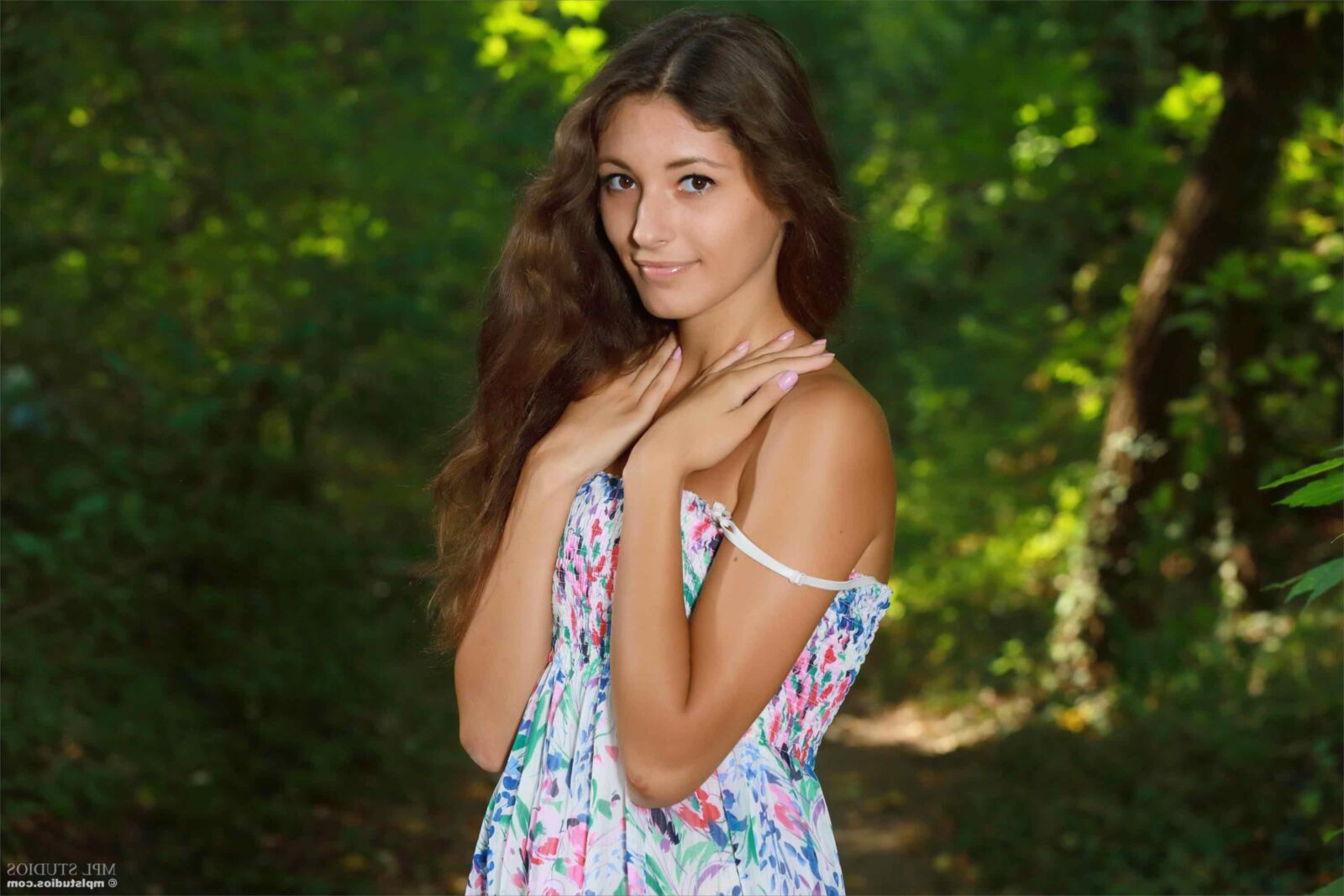 Mplstudios Hailey Der Waldweg