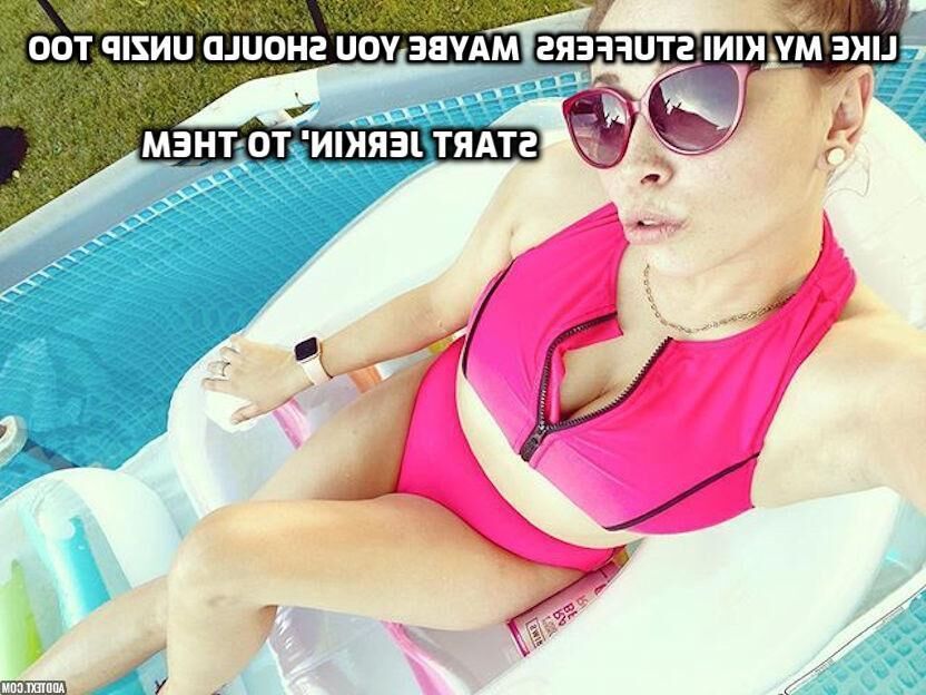 Jessie Bikini adolescente stripper mais biquínis