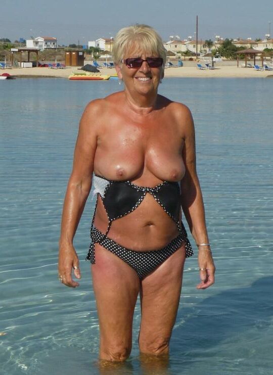 Nackte Omas