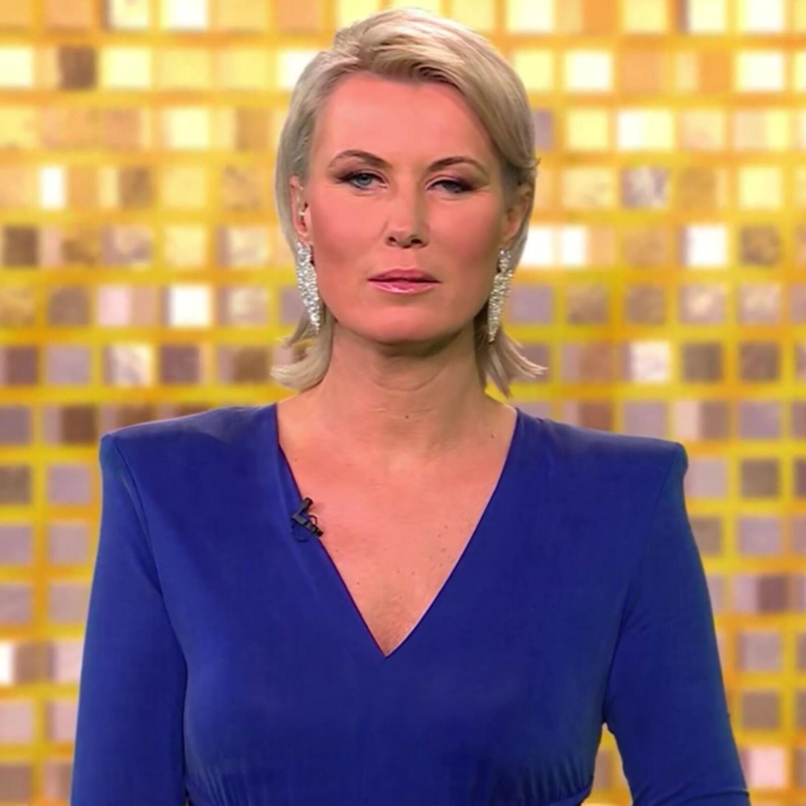 Kamilla S. Geile Gez Edelhure в сексуальных нарядах Zum Ficken!