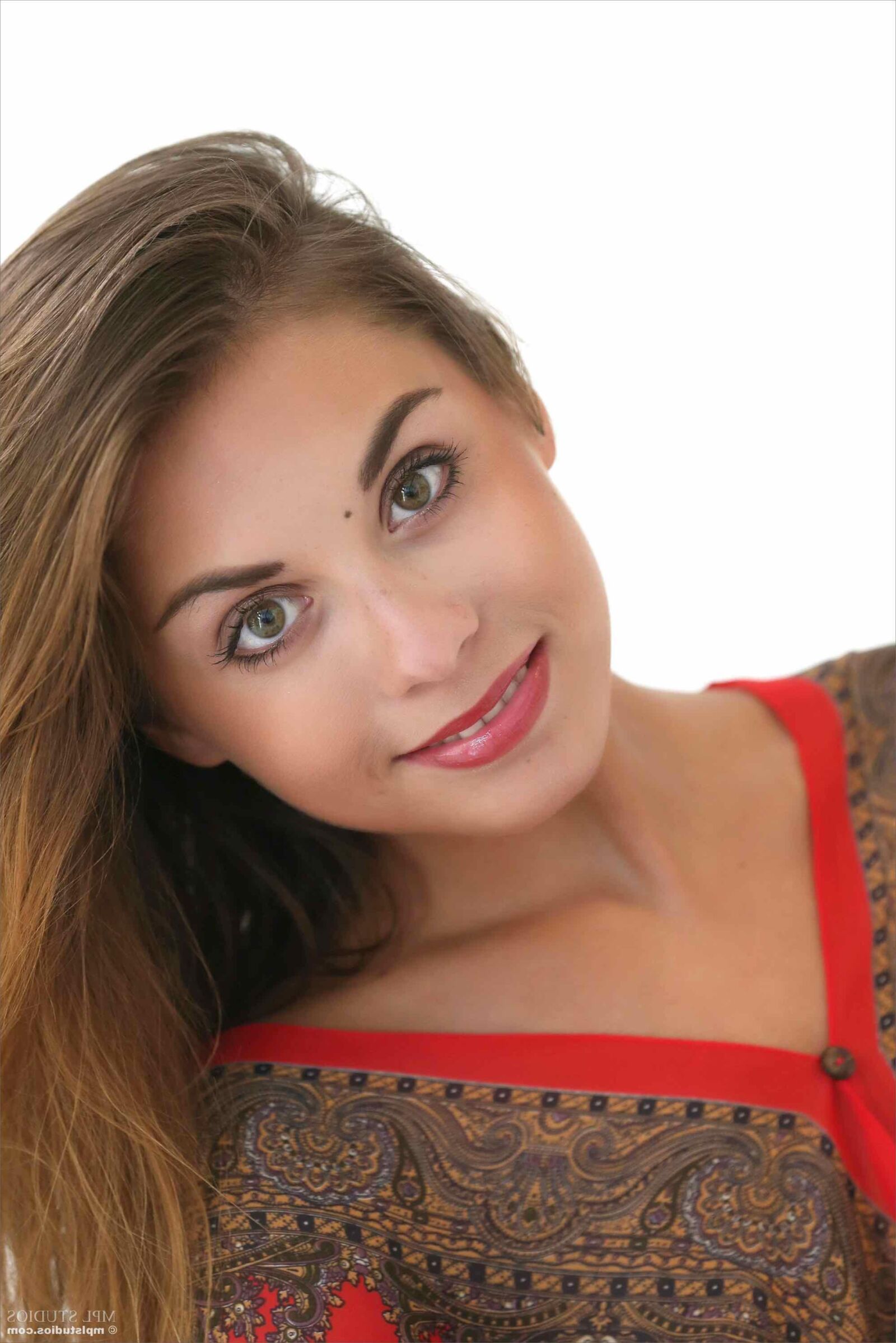 Mplstudios aaliyah você quer brincar
