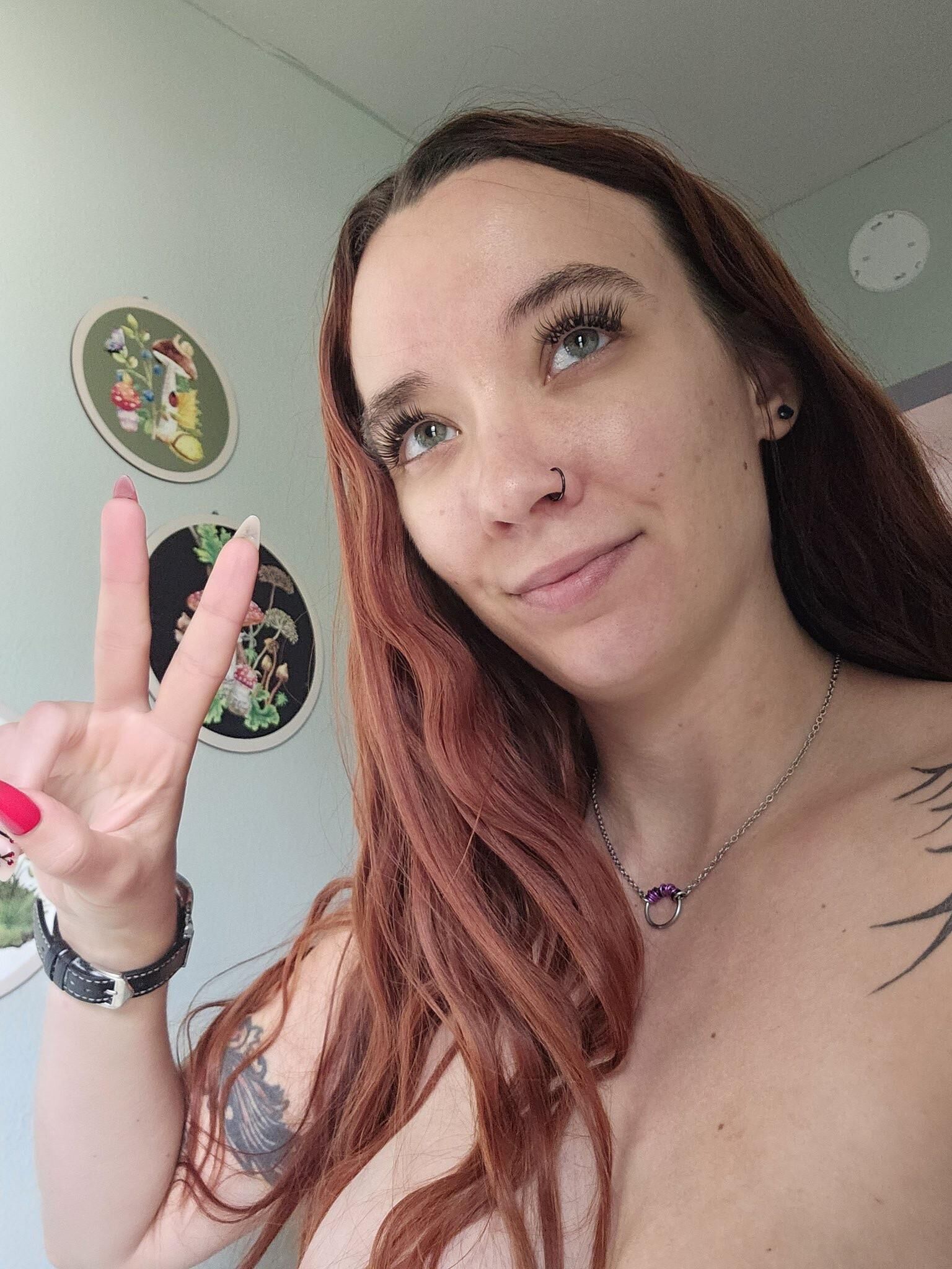 Delilah Big Butt Tits tätowierte sexy Schönheit Frau gemischte heiße Aufnahmen
