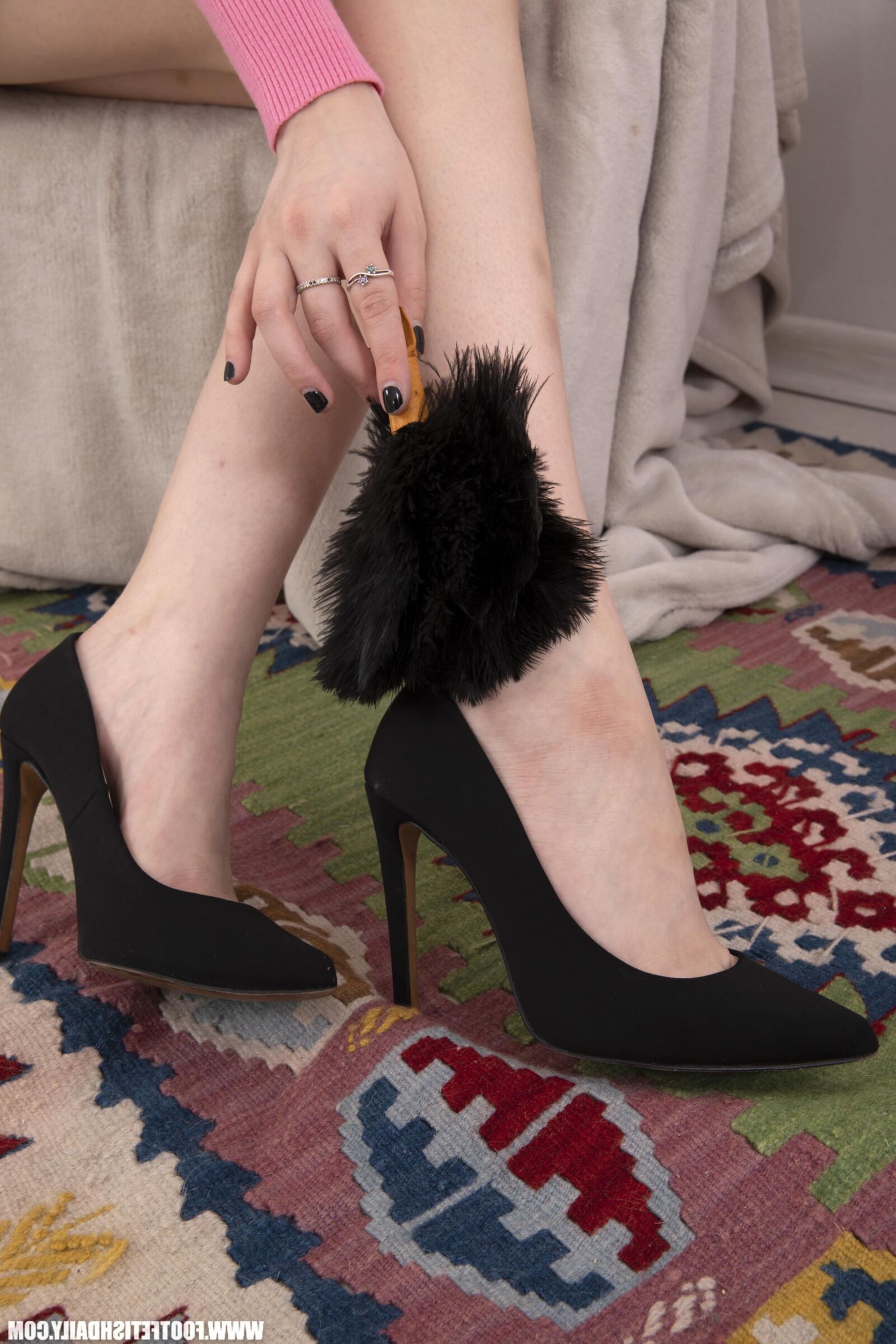 footfetishdaily sara bork tickle time x Jul、