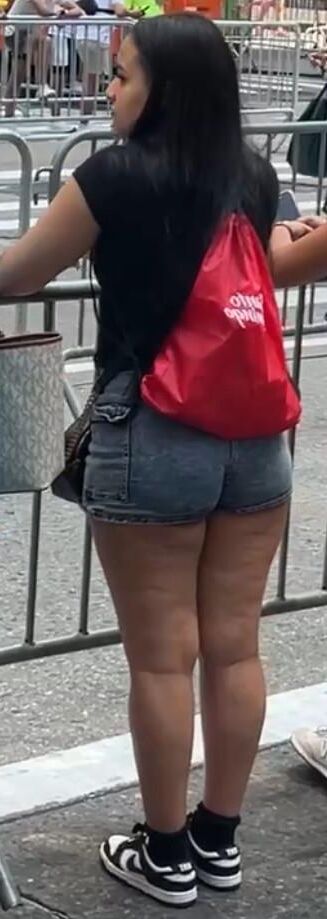 Eine Parade von fetten Ärschen