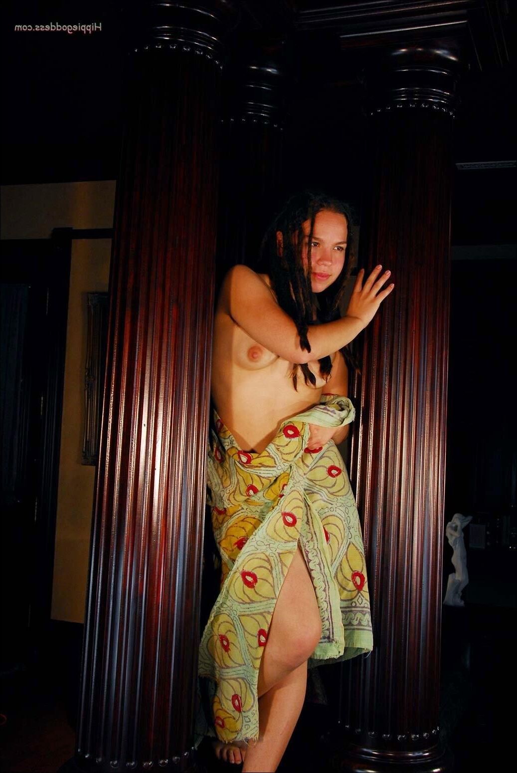 HippieGoddess IVY At home