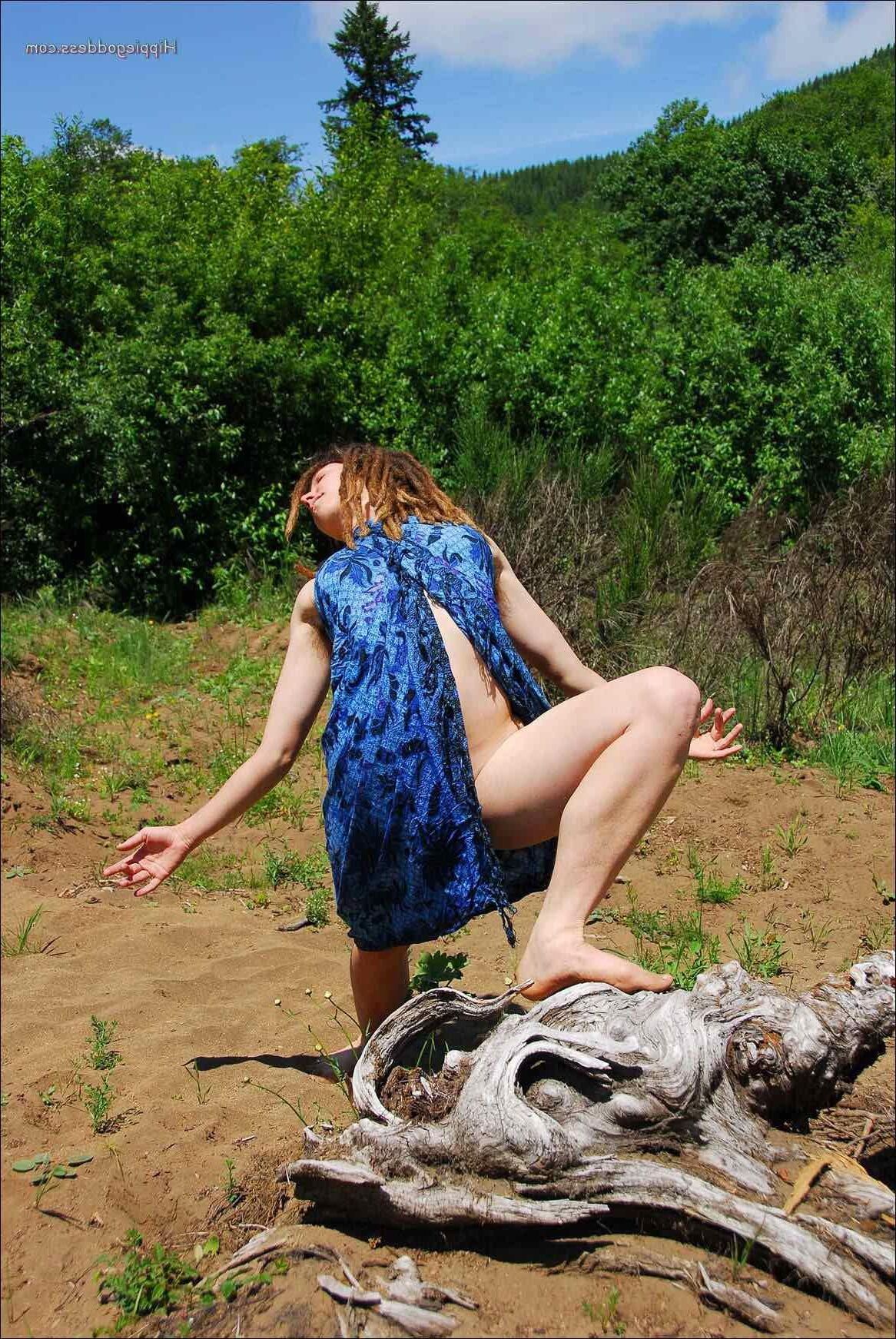 HippieGoddess ALDER Revealing attire