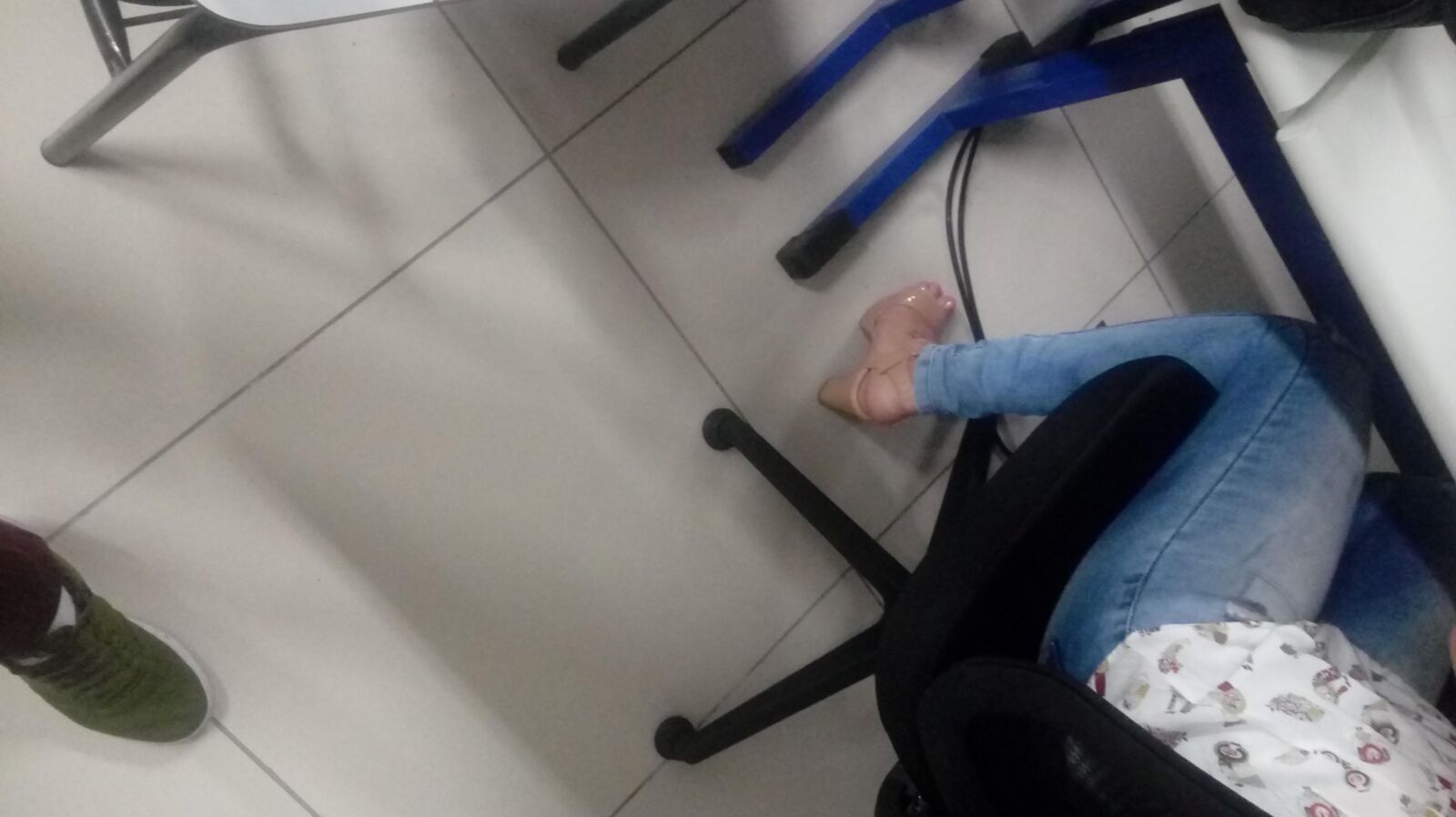 Tiros sinceros en la universidad