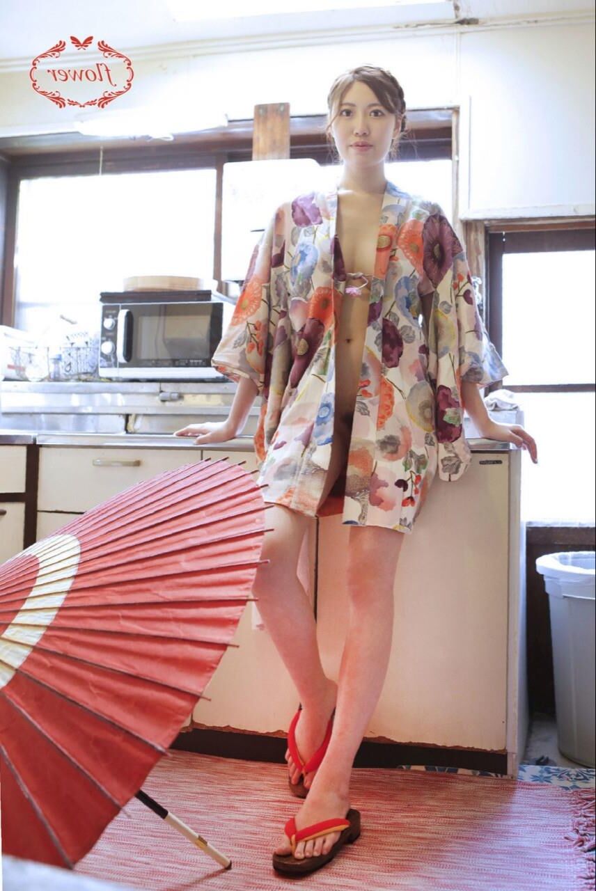 Amu Hanamiya Flower Vol