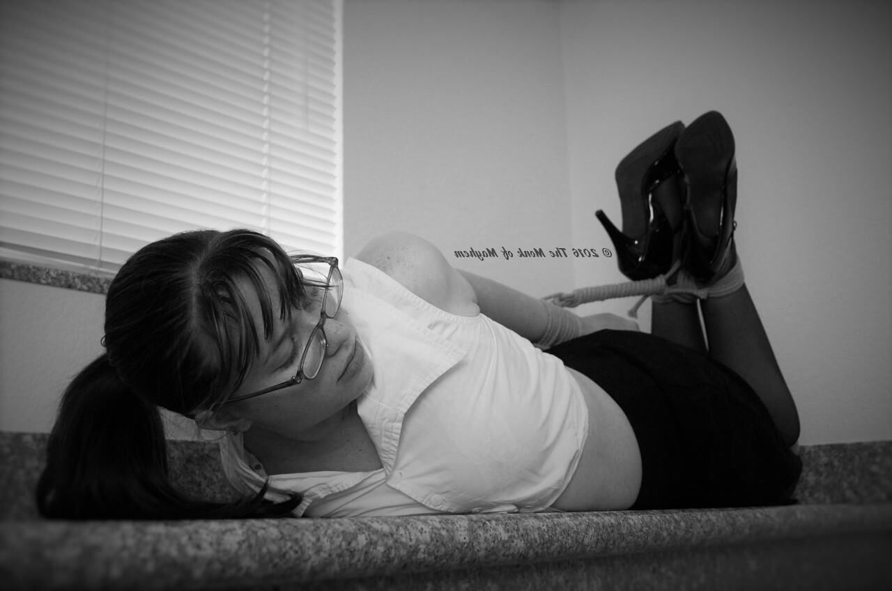 Modelo de Bondage Odrina