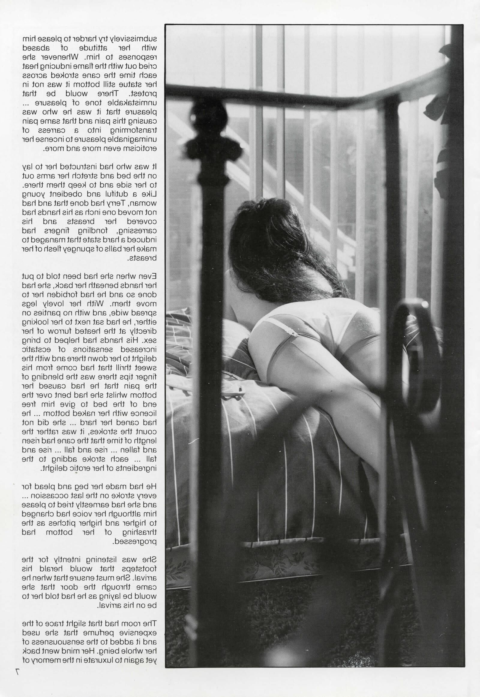 Retro Spanking Blushes Issue completo