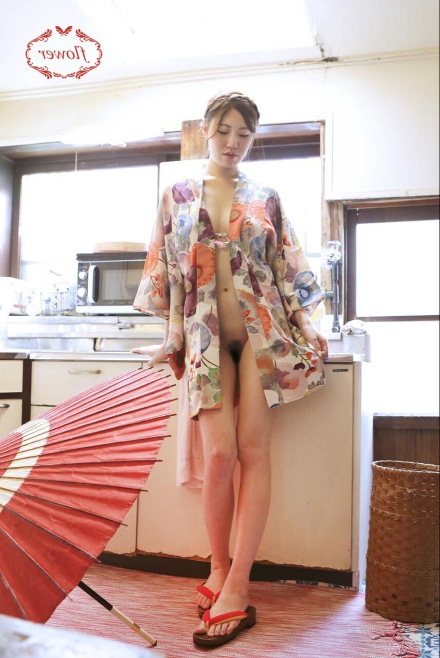Amu Hanamiya Flower Vol