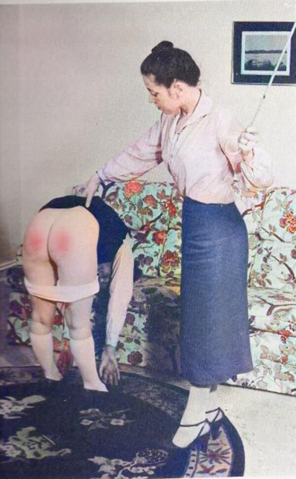 Escola Má'am Spanking Caning Colleirl