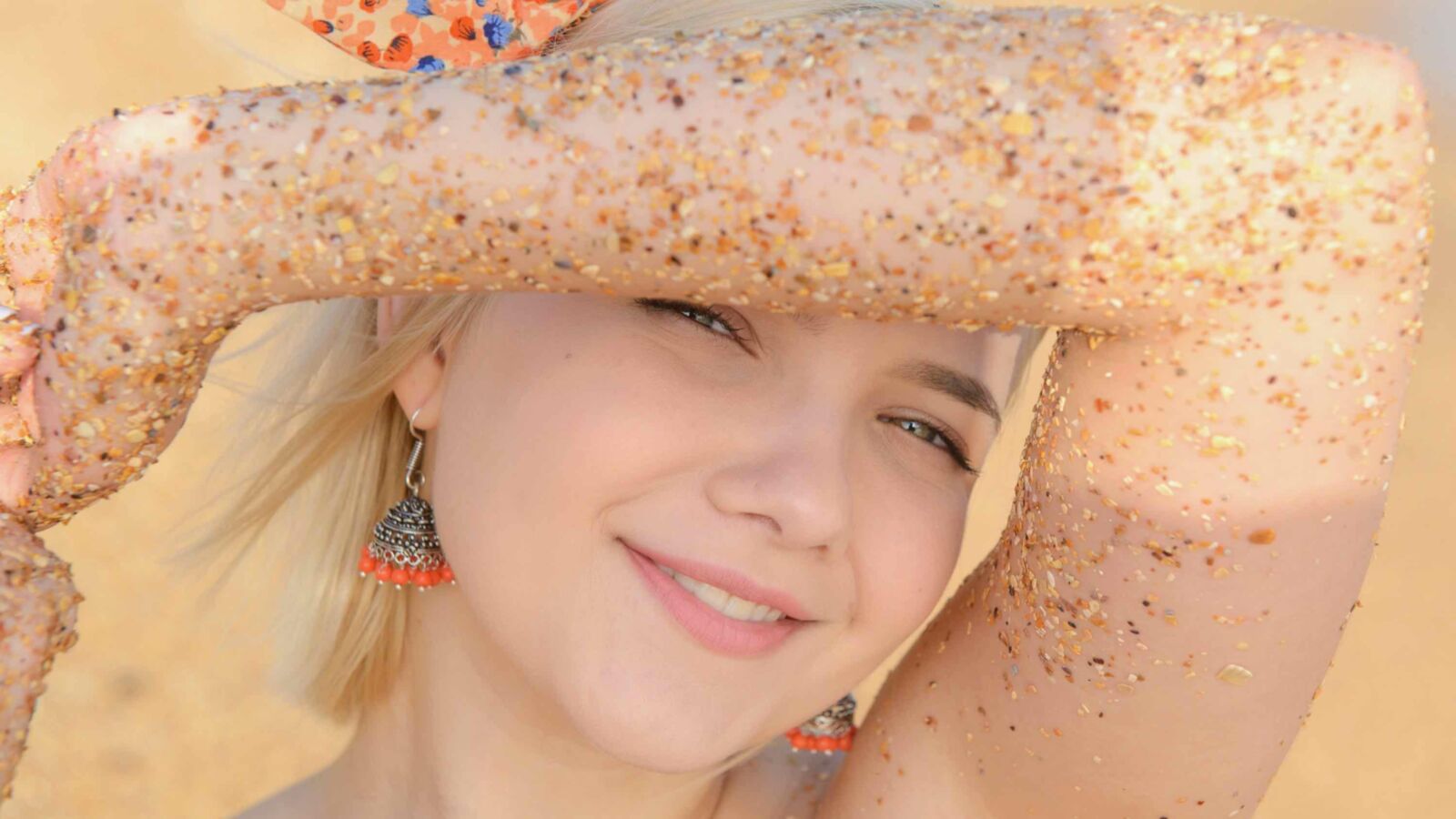 Les bonbons pour les yeux ont mouillé mes lèvres