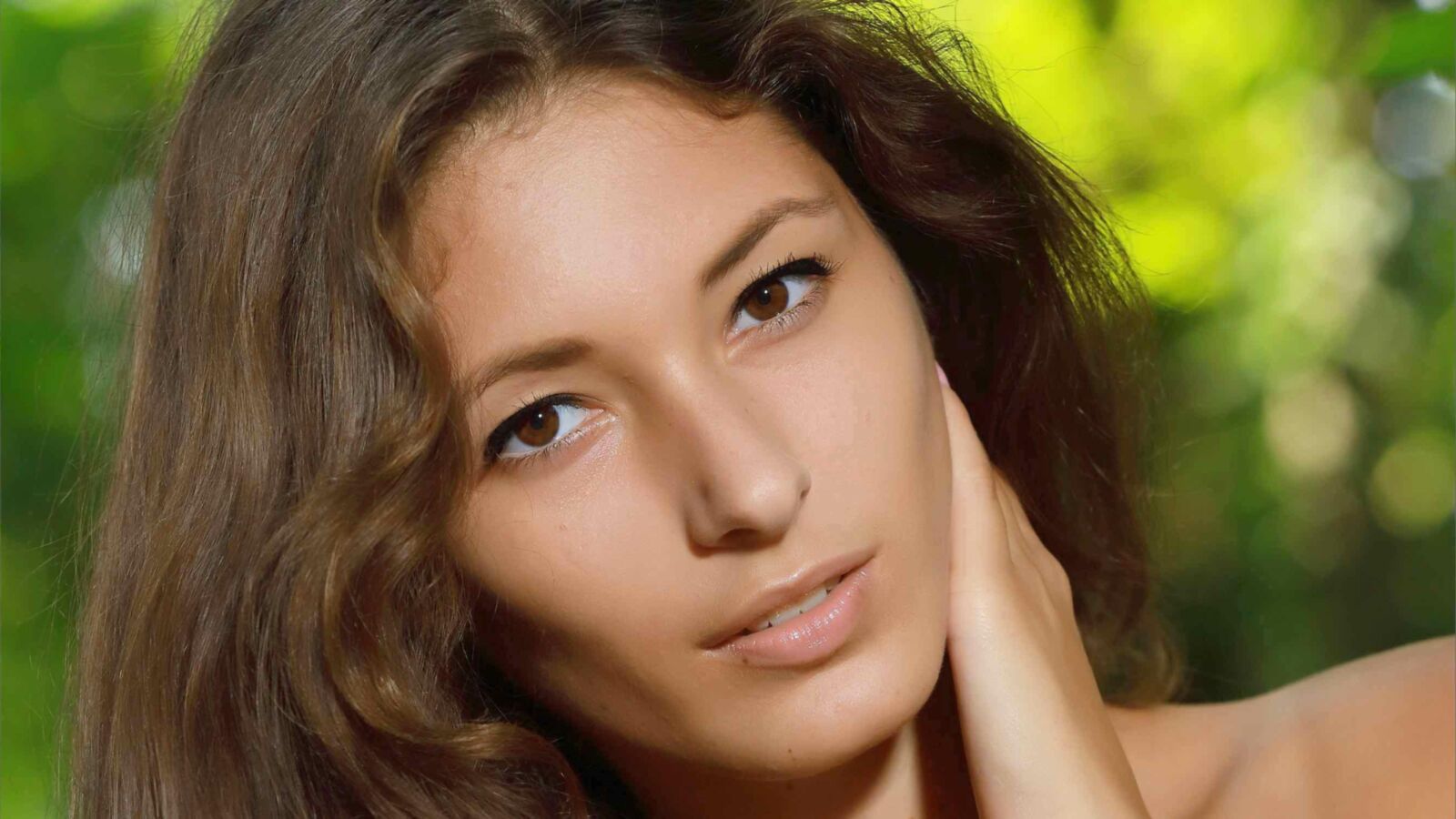 Candus pour les yeux mouillés avec le manque