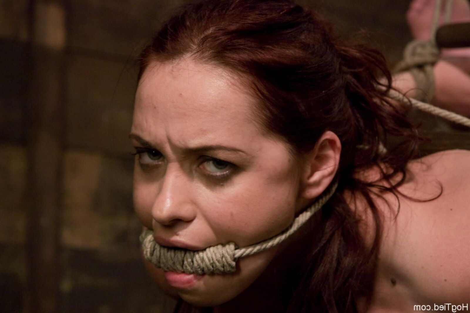 Modelo de Bondage Olga Cabaeva